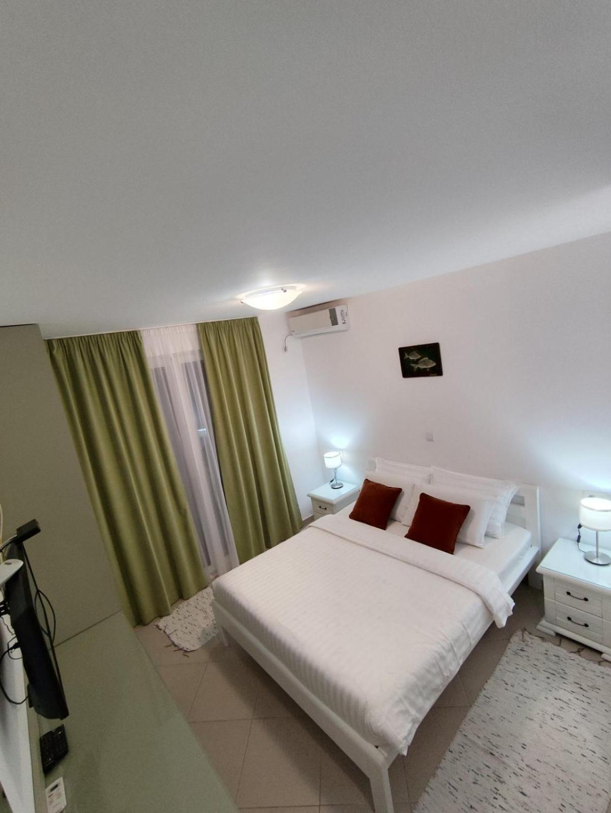 Lucky Studios Herceg Novi Buitenkant foto