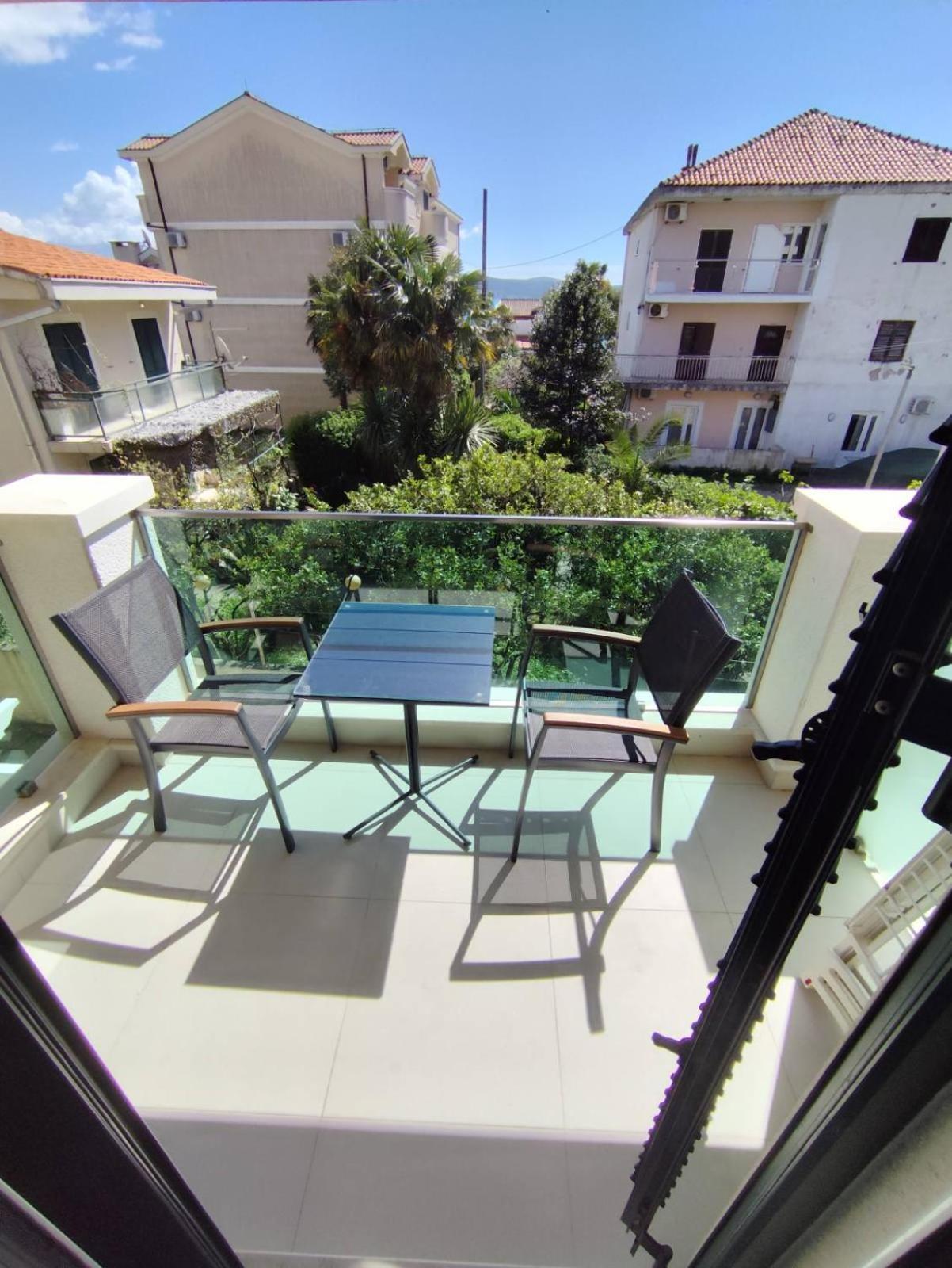 Lucky Studios Herceg Novi Buitenkant foto